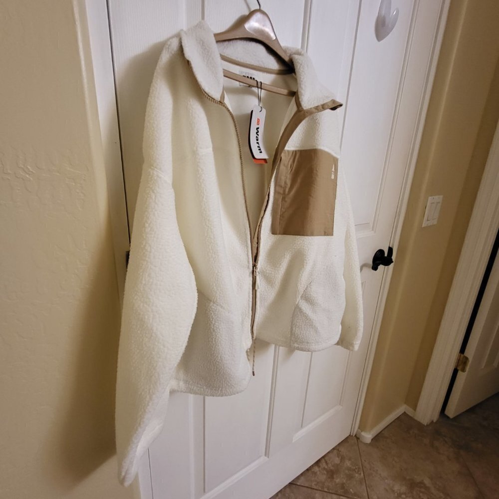 Women's Bass outdoor lightweight jacket Cream/Tan SIZE:  MEDIUM NWT - Picture 3 of 10